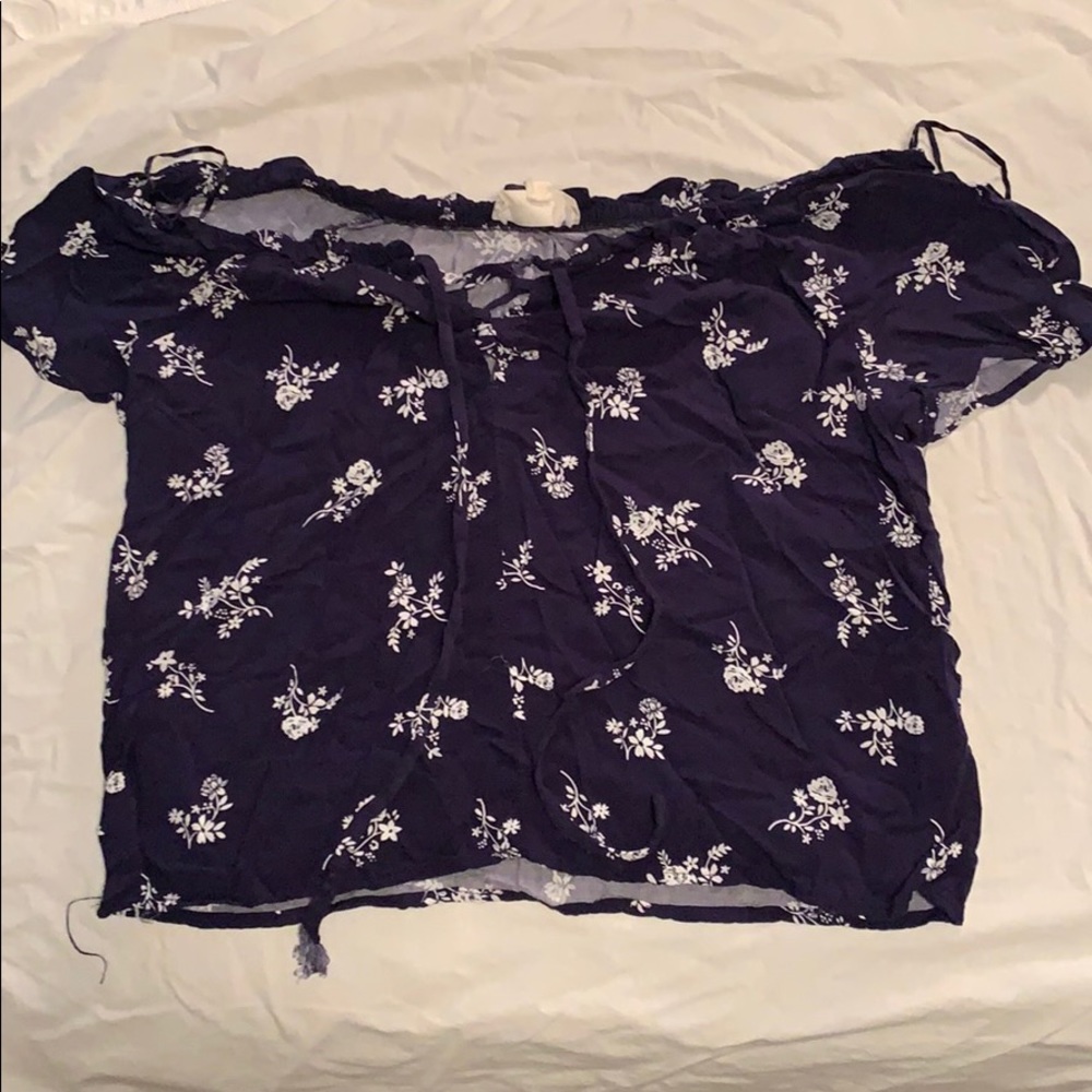 Navy blue off the shoulder girls shirt